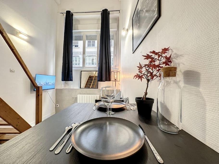 Cosy Appt Coeur De Lyon 1 Imbert Apartment Ngoại thất bức ảnh